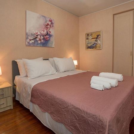 Exceptional Villa In Voula Near The Sea Atenas Exterior foto
